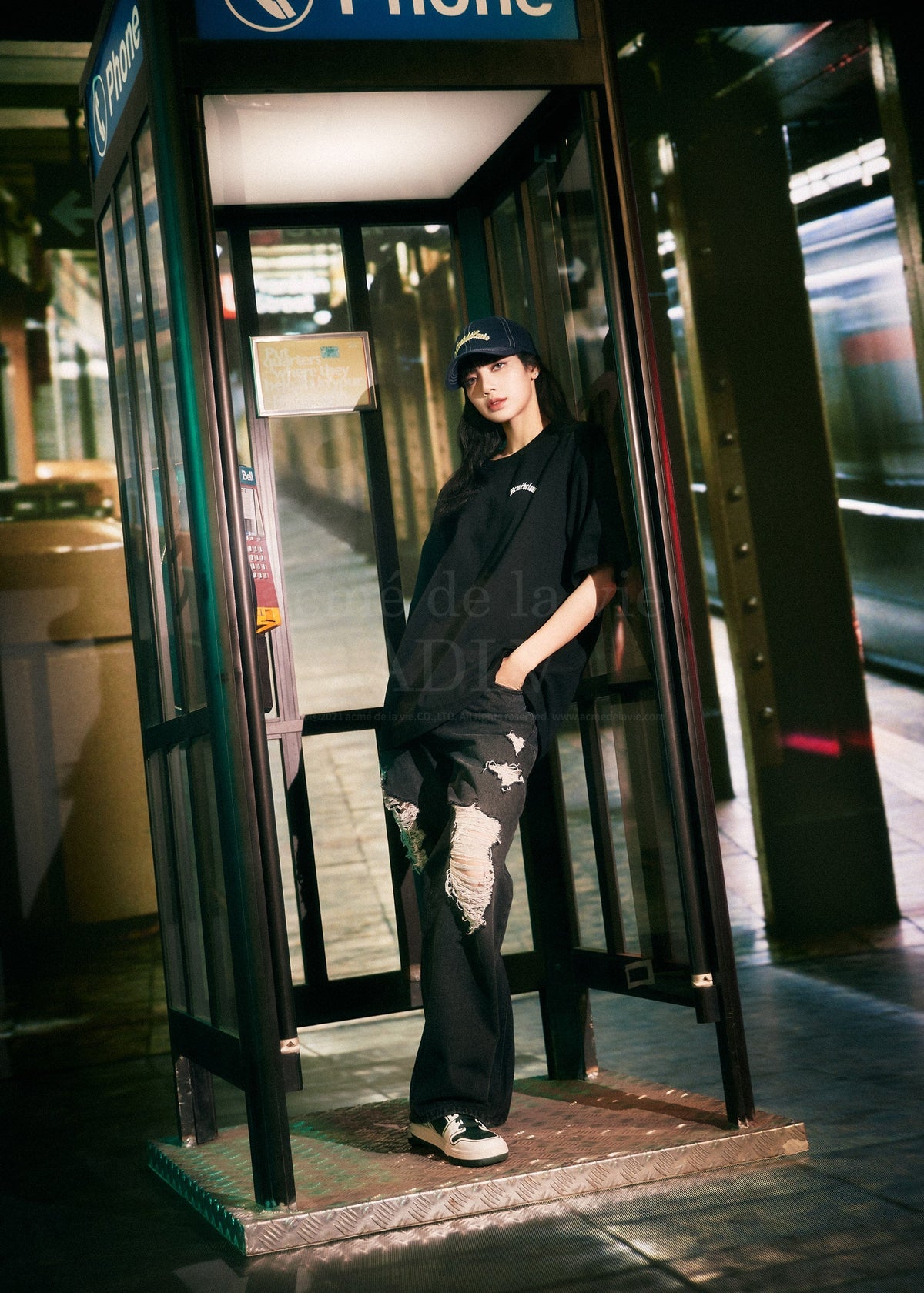 【IN STOCK】ADLV GOLD CHAIN BEAR DOLL SHORT SLEEVE T-SHIRT BLACK